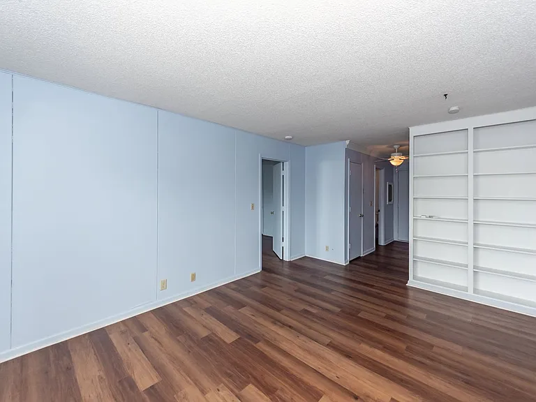 259 E Bay St #7B — Photo 7