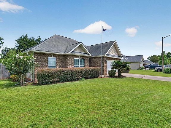 2nd image of 114 Lavendar Ln