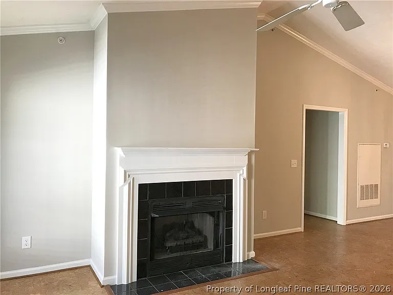 3346-11 Harbour Pointe Pl — Photo 4