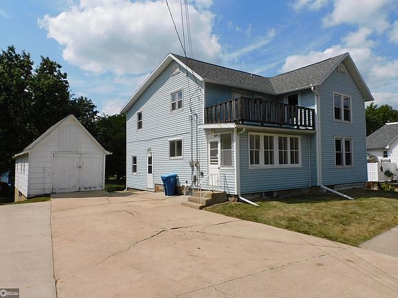 2nd image of 204 Elm St