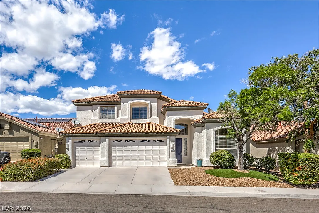 5 bed, 3.5 bath, 2976 sqft, $4,495 — Photo 1