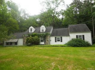 35 Sayer Rd, Blooming Grove, NY 10914