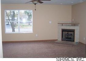 3rd image of 3834 Lake