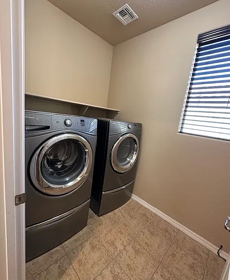 147 E Carob Dr — Photo 16