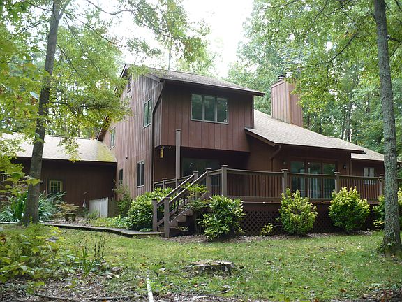 Back showing 40' Deck