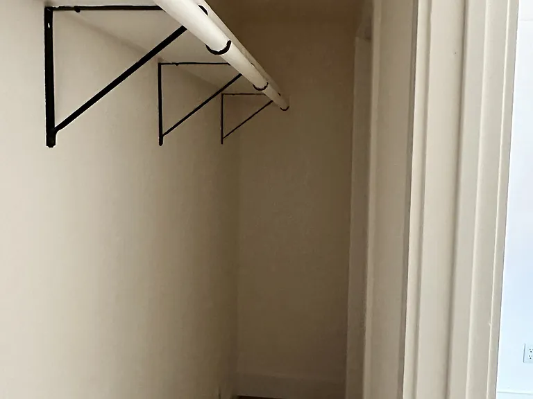 410 Randall St #9 — Photo 11