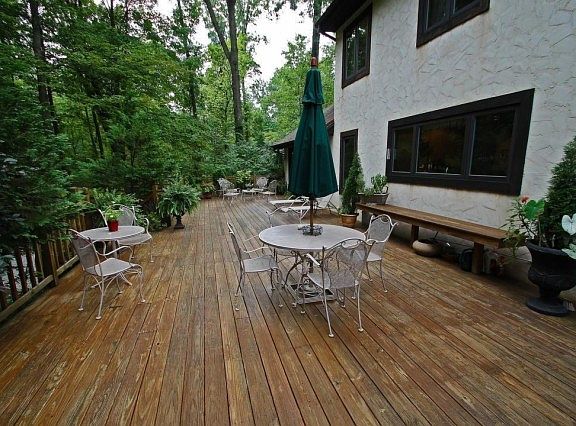 5th image of 160 Woodland Dr