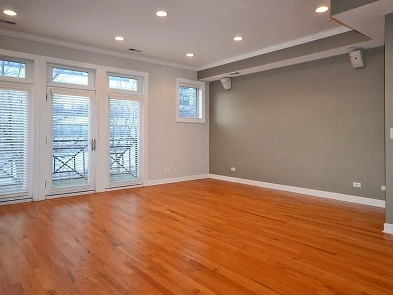 4847 N Winthrop Ave #2S — Photo 3
