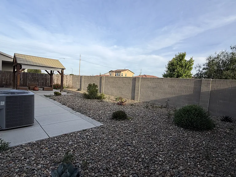146 Sproul Ct — Photo 25