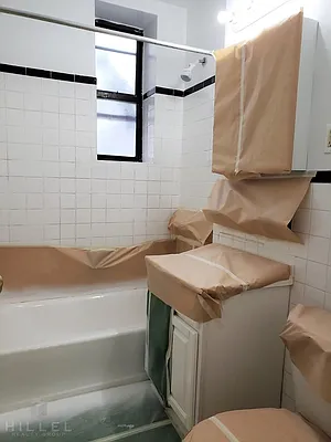 Rented by Hillel Realty Group | media 5