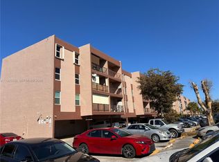 Los Arboles Condo, Hialeah, FL 33014