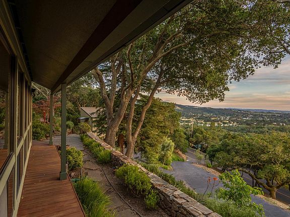 3rd image of 572 Montecito Boulevard