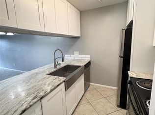 3015 Walnut Bend Ln APT 13, Houston, TX 77042