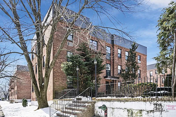 Sold by FILO REAL ESTATE GROUP LLC | media 24