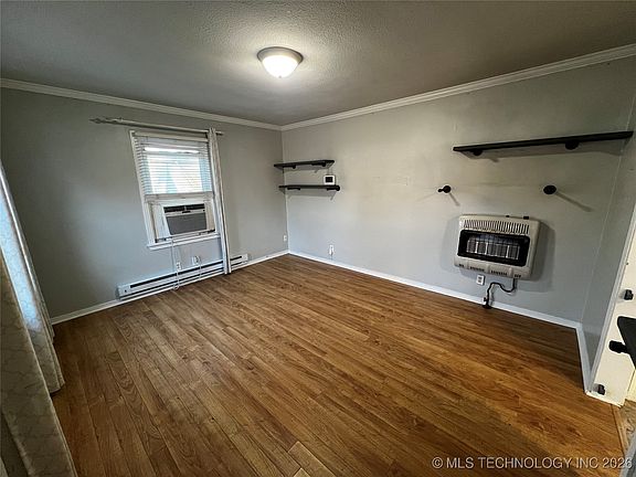 2nd image of 2109 Haskell Blvd