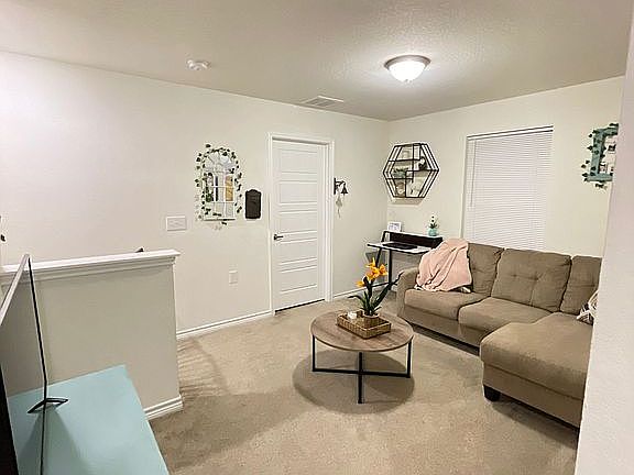 Loft 2nd floor 