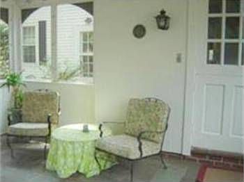 2nd image of 489 Washington St