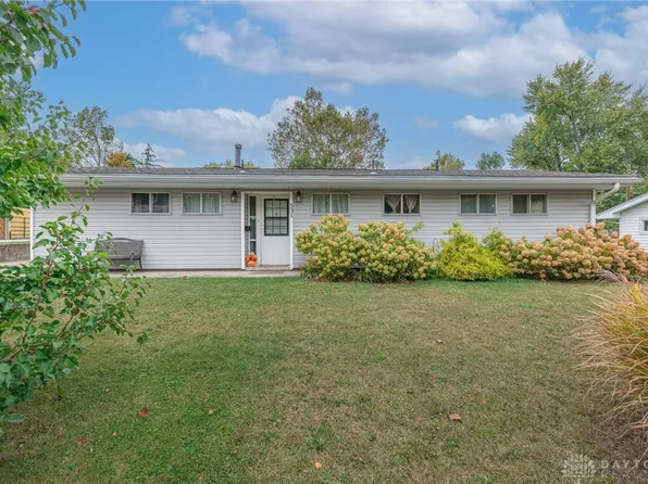 531 Chaucer Rd, Dayton, OH 45431