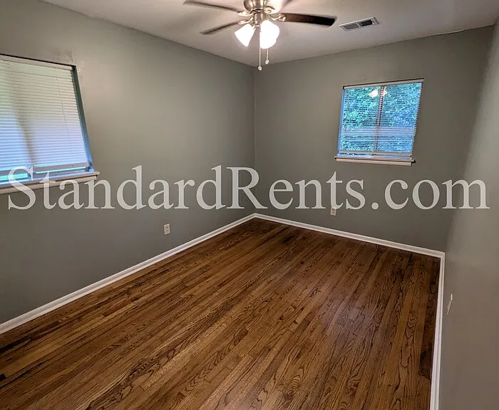 2916 Battle Forrest Dr — Photo 13