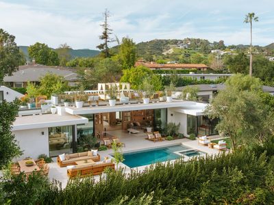 854 Glenmere Way, Los Angeles, CA, 90049