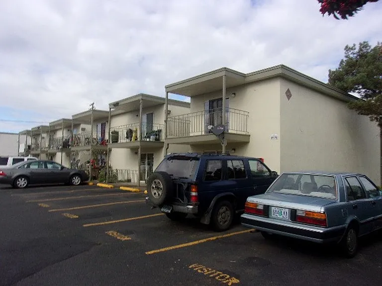 142 Jefferson St — Photo 26