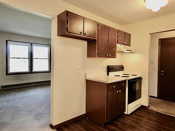 4th image of 802 Three Meadows Dr Unit 7