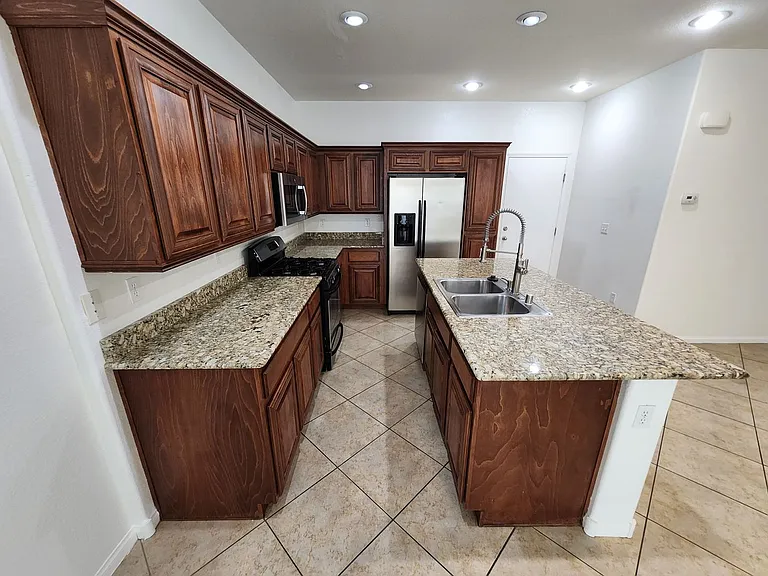 8177 Misty Horizon Ct — Photo 11