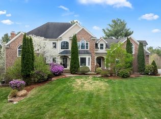 4 Hawk Hill Ln, Douglas, MA 01516