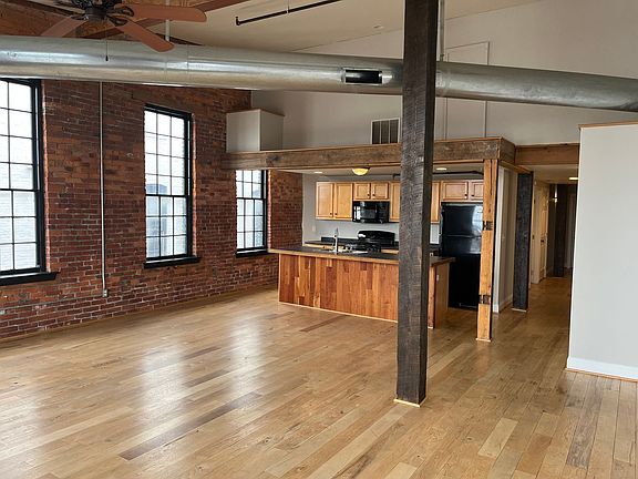 2nd image of 265 N Queen St #305