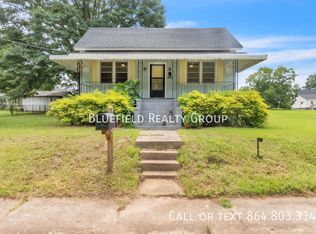 8 Brock St, Pelzer, SC 29669