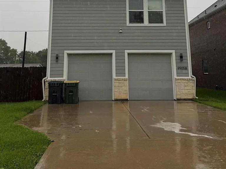 9905 Excaliburs Ct #B — Photo 11