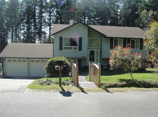 9520 Emerald Dr SE, Pt Orchard, WA 98367