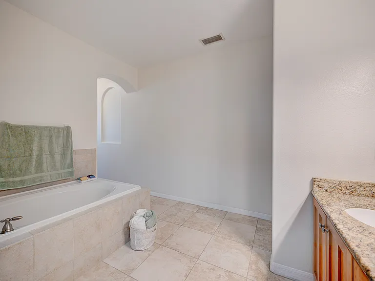 6020 Fishhawk Crossing Blvd #0 — Photo 32