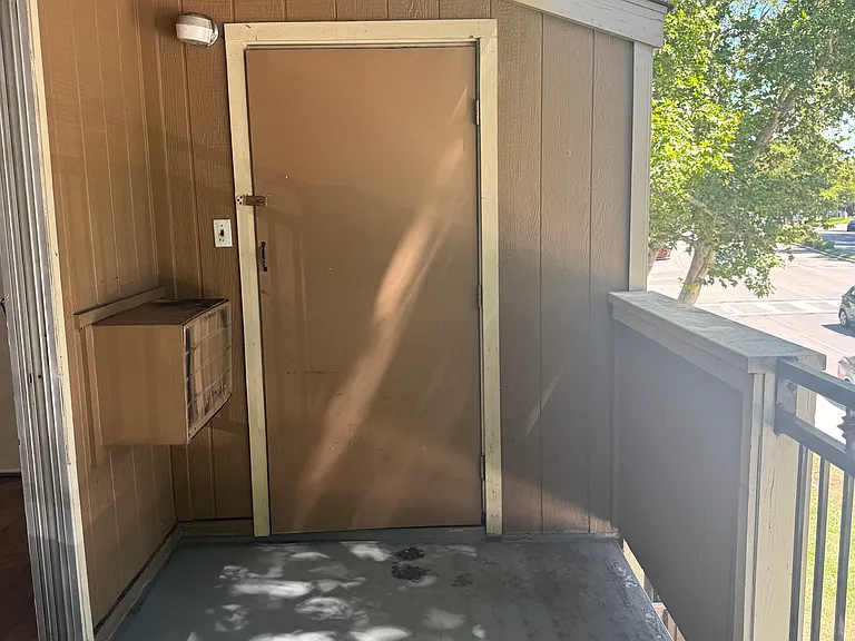 9025 Alcosta Blvd — Photo 17