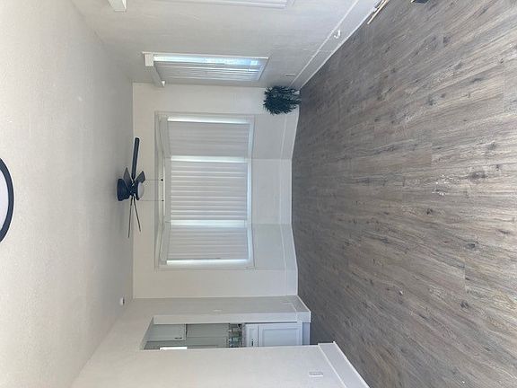 4th image of 4525 Orange Ave