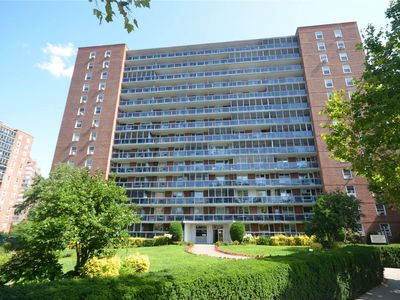 97-37 63 Road #12M, Rego Park, NY, 11374
