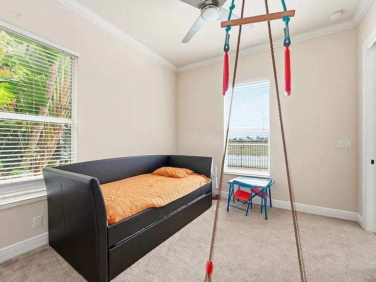 851 Edgebrook Ln — Photo 29