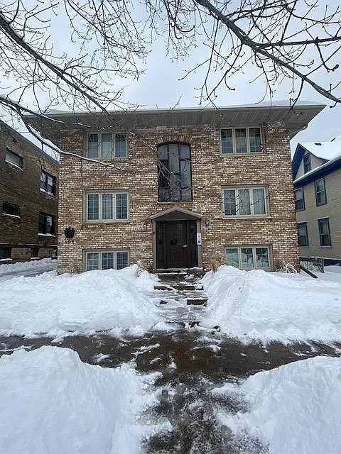 1 bed, 600 sqft, $995 — Photo 2