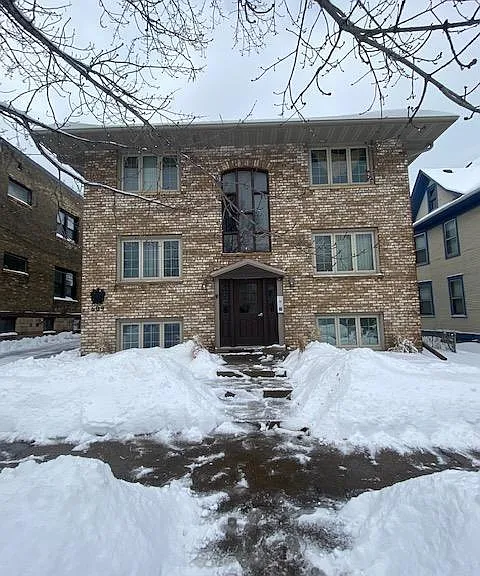 609 Park St #2 — Photo 2