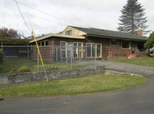326 S 18th St, Reedsport, OR 97467