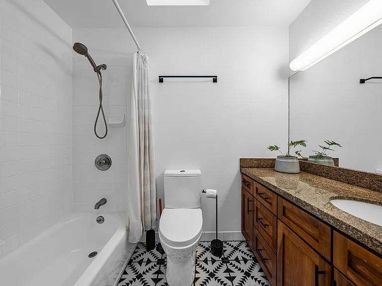 950 Harrison St #212 — Photo 12