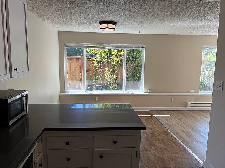 5017 Sand Point Pl NE — Photo 35