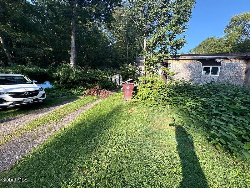 3rd image of 9841 New Oregon Road