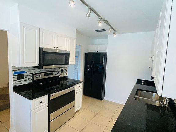 5th image of 316 Hernando St #B