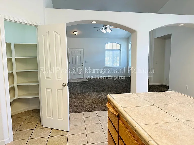 220 River Point — Photo 6