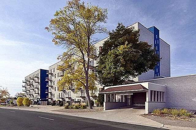 ReNew Knollwood East — Photo 9