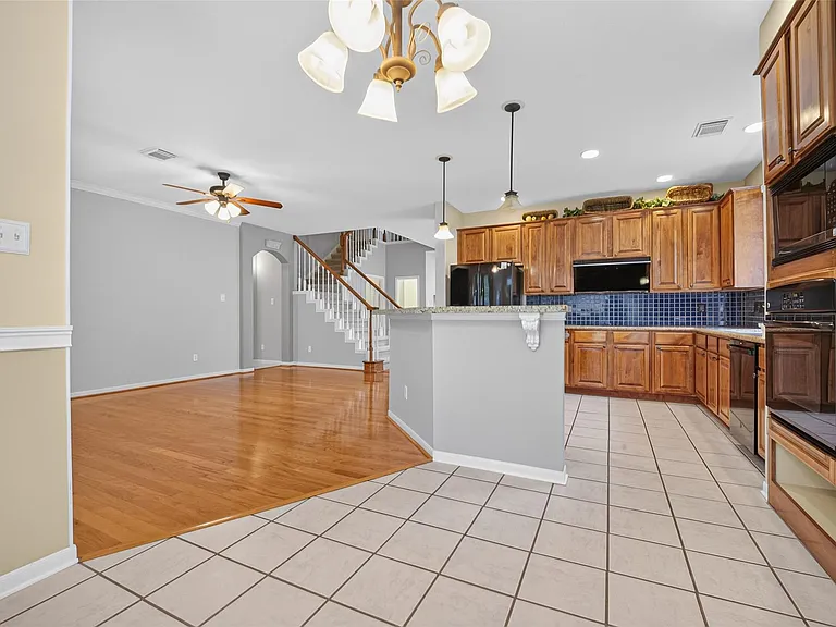4414 Ringrose Dr — Photo 17