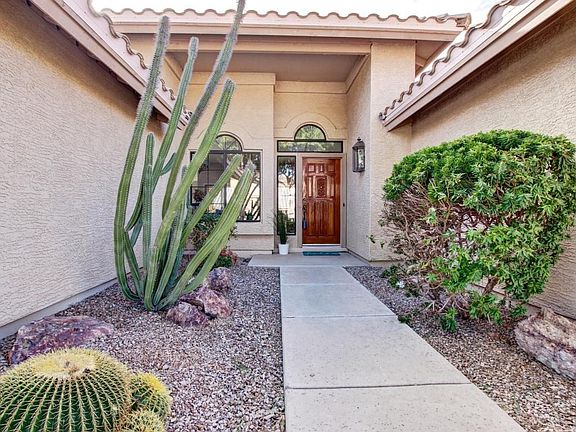Private Entryway