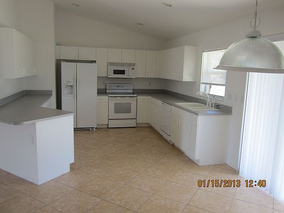 5th image of 1419 NW 10th Pl