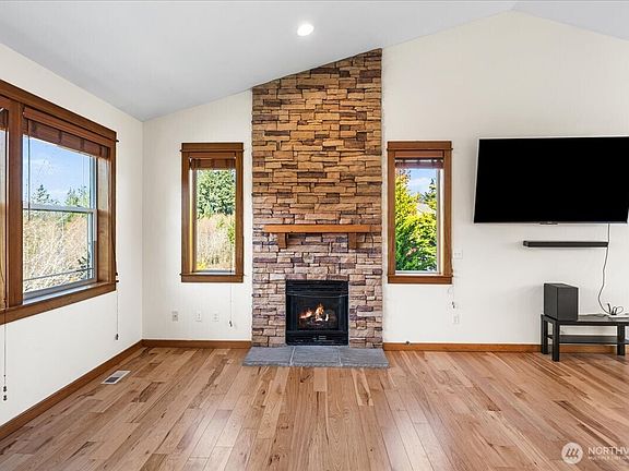 4th image of 9723 Phillips Road SE